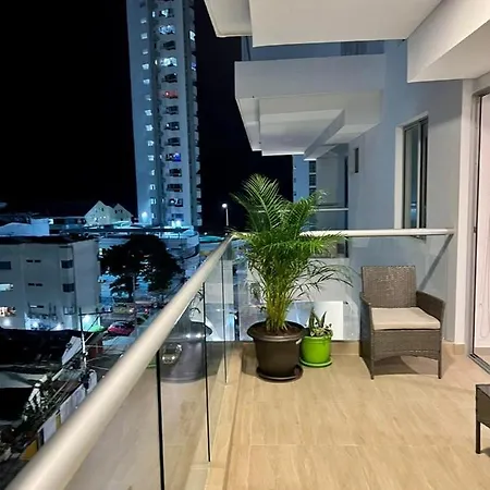 Apartment Lujoso Y Comodo En